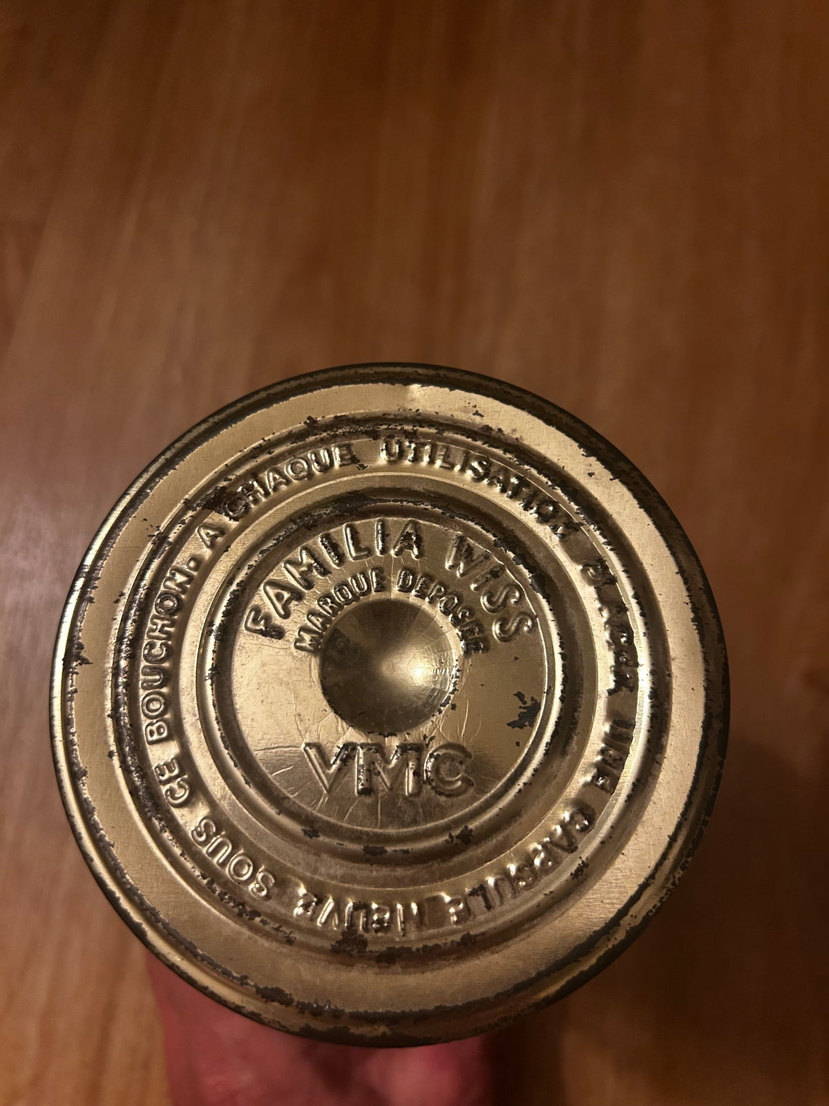 La Ferme Anglaise vintage Familia Wiss gold-tone metal jar lid with embossed French text and patina